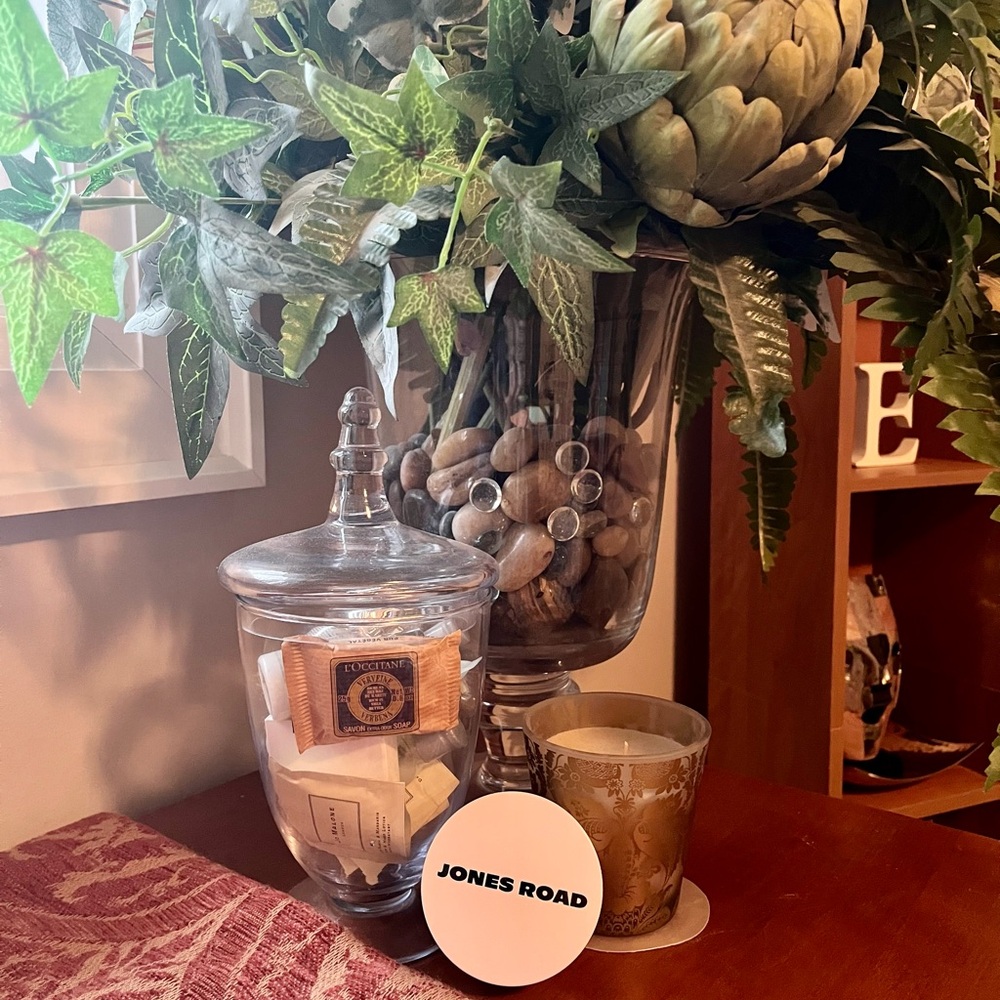 Jones Road Miracle Balm in Bronze